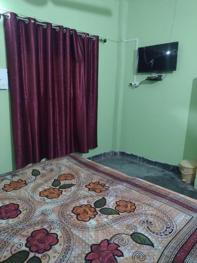Oyo 83936 Chaudhary Guest House Bulandshahr エクステリア 写真