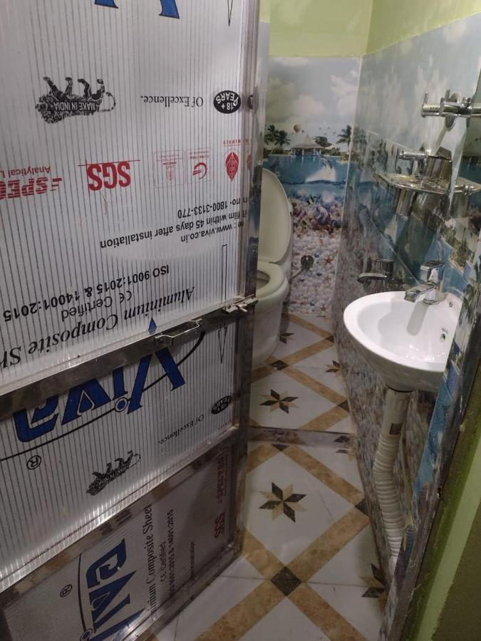 Oyo 83936 Chaudhary Guest House Bulandshahr エクステリア 写真